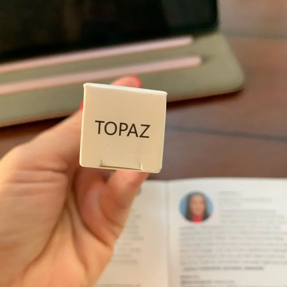 Laritzy Topaz Liquid Beam Illuminator NEW